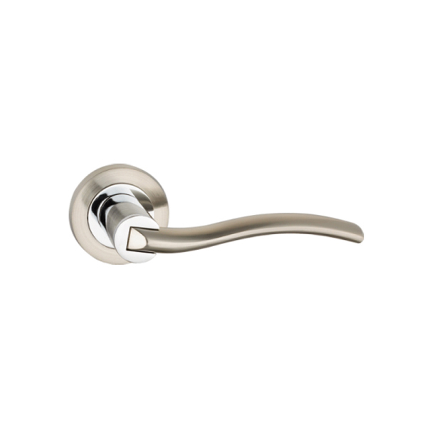 Zamak Door Handle On Round Rose 2K453